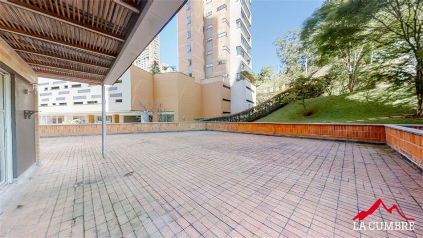 Apartamento en venta en El Poblado, Medellín · foto 21 de 23