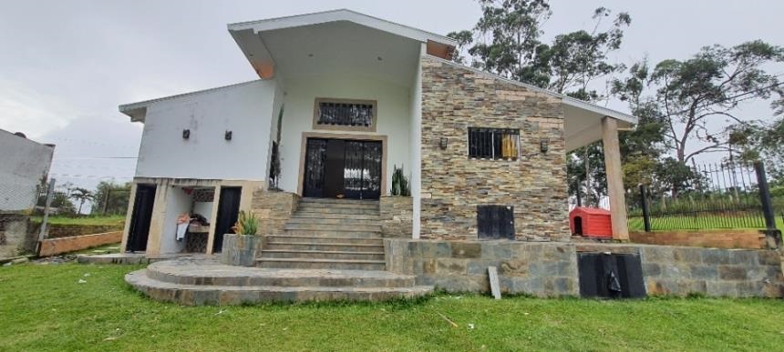 Casa de 5 alcobas en venta en Ruitoque, Piedecuesta, 810 m² · foto 11 de 13