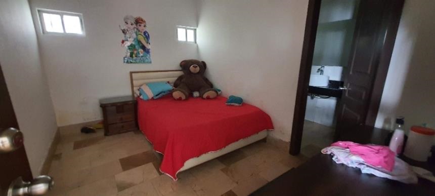 Casa de 5 alcobas en venta en Ruitoque, Piedecuesta, 810 m² · foto 6 de 13