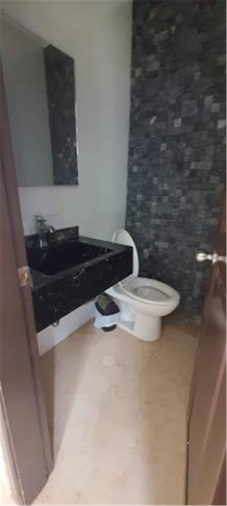 Casa de 5 alcobas en venta en Ruitoque, Piedecuesta, 810 m² · foto 3 de 13