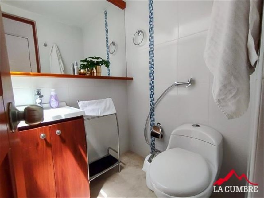 Casa de 4 alcobas en arriendo en Guaduales De La Abadia, Envigado, 210 m² · foto 7 de 12