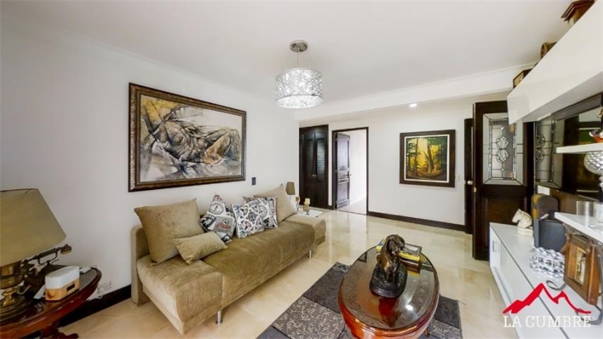 Apartamento de 3 alcobas en arriendo en El Tesoro, Medellín, 300 m² · foto 16 de 23