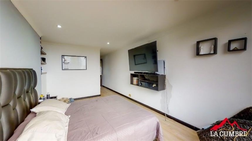 Apartamento de 3 alcobas en arriendo en El Tesoro, Medellín, 300 m² · foto 13 de 23