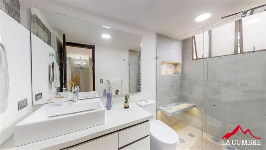 Apartamento de 3 alcobas en arriendo en El Tesoro, Medellín, 300 m² · foto 23 de 23