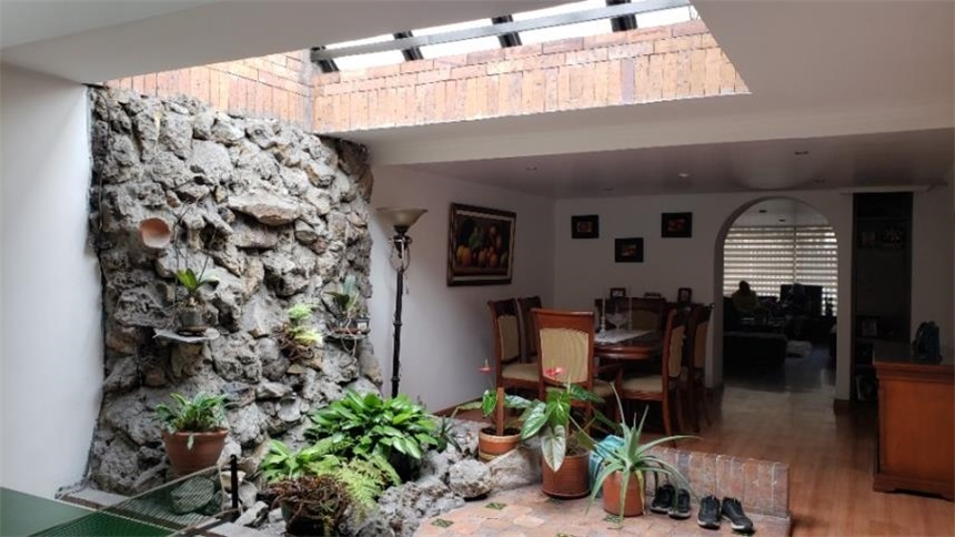 Casa en venta en Quirinal, Bogotá · foto 8 de 24