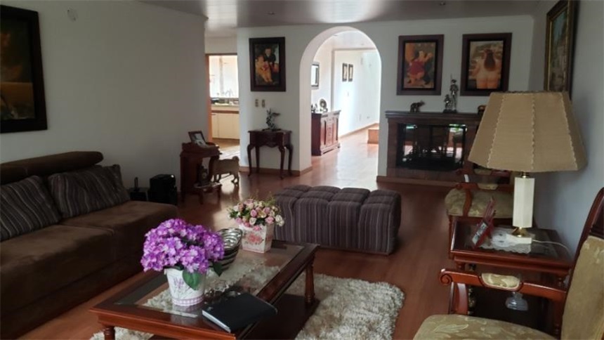 Casa en venta en Quirinal, Bogotá · foto 4 de 24