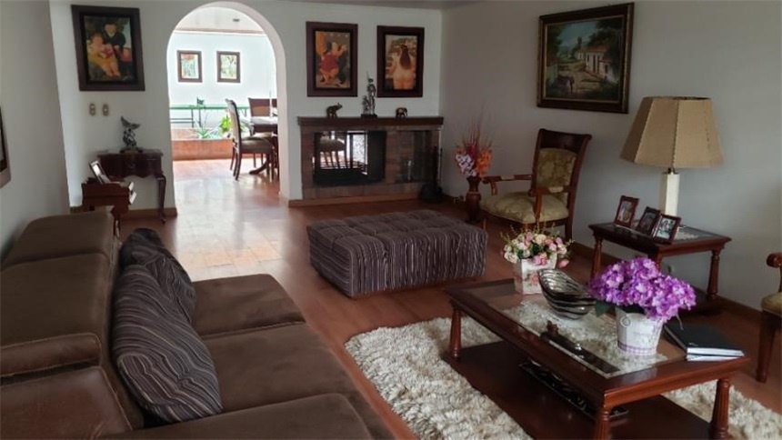 Casa en venta en Quirinal, Bogotá · foto 3 de 24