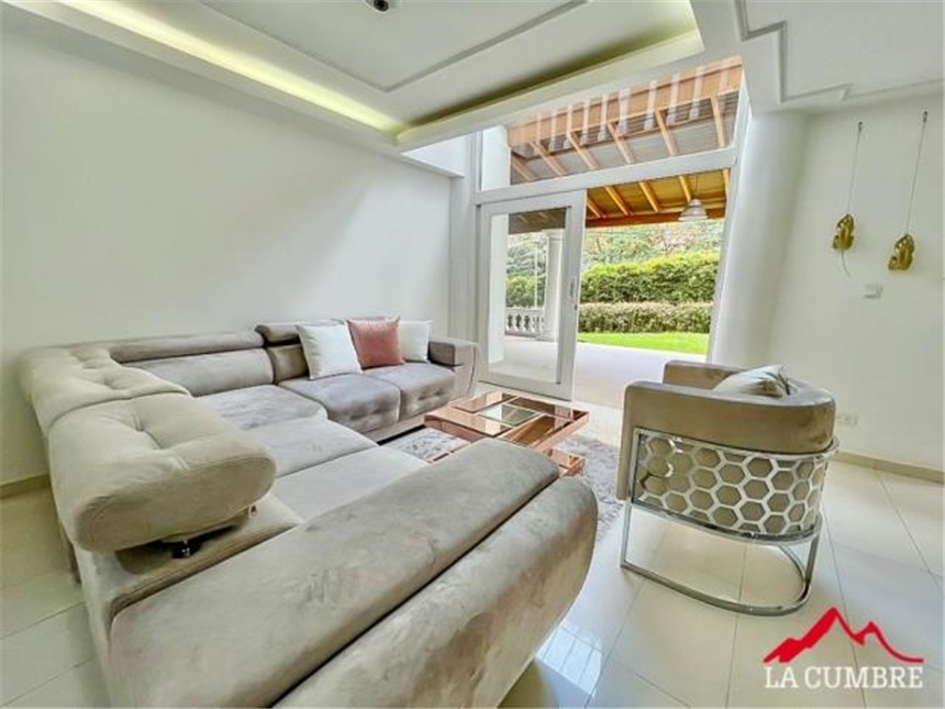 Casa en venta en El Poblado, Medellín 4