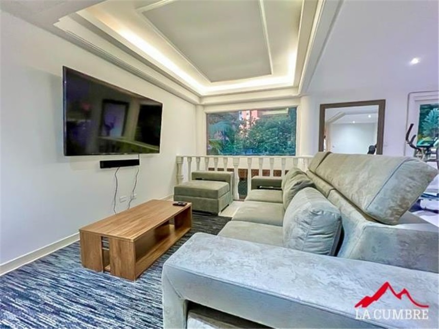 Casa en venta en El Poblado, Medellín 5