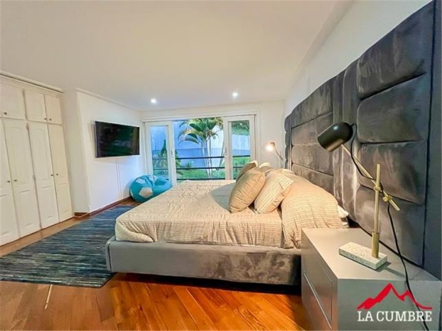 Casa de 5 alcobas en venta en El Tesoro, Medellín, 221 m² · foto 13 de 18