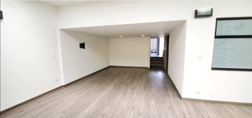 Casa en venta en Cedritos, Bogotá · foto 8 de 18