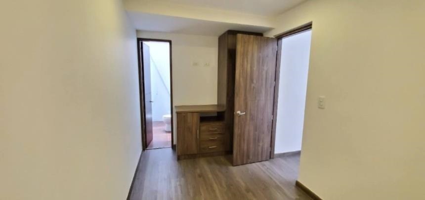 Casa en venta en Cedritos, Bogotá · foto 9 de 18