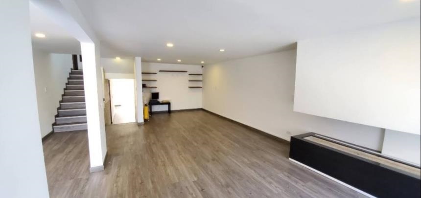 Casa en venta en Cedritos, Bogotá · foto 4 de 18