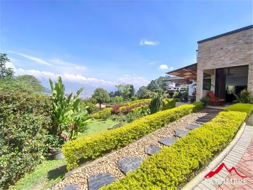 Casa de 5 alcobas en venta en Escobero, Envigado, 300 m² · foto 7 de 18