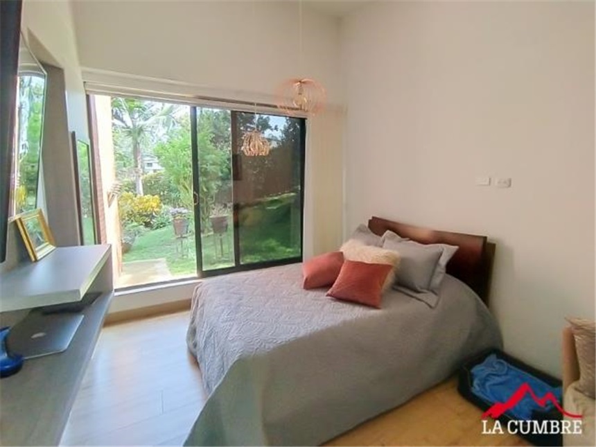 Casa de 5 alcobas en venta en Escobero, Envigado, 300 m² · foto 17 de 18