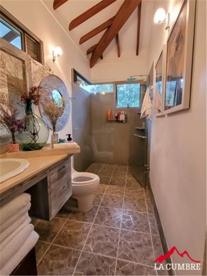 Casa de 4 alcobas en venta en Escobero, Envigado, 400 m² · foto 12 de 24