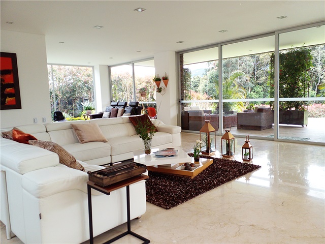 Casa de 4 alcobas en venta en Las Palmas, Envigado, 450 m² · foto 2 de 20