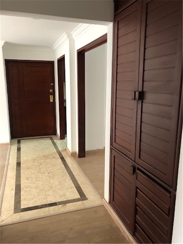 Piso – Bogotá, Chicó Lago - Vista 2