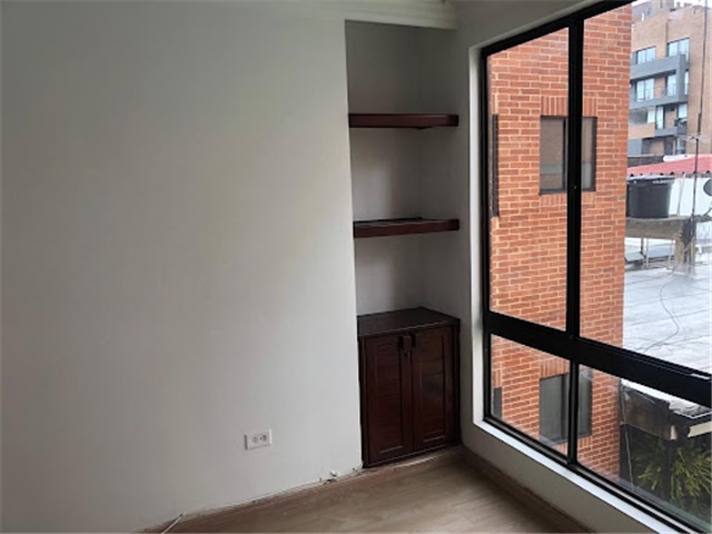 Piso – Bogotá, Chicó Lago - Más