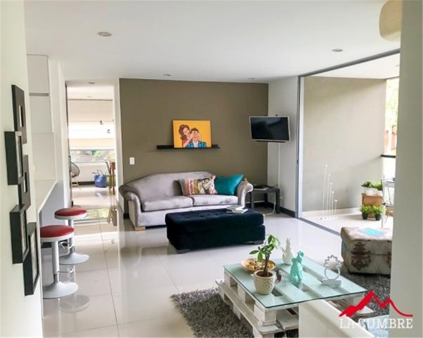 Apartamento de 2 alcobas en arriendo en Los Balsos, Medellín, 92 m² · foto 3 de 10