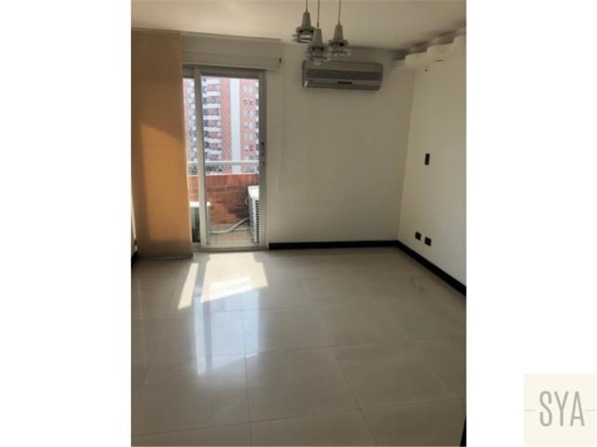 Apartamento de 3 alcobas en venta en Cristales, Cali, 145 m² · foto 12 de 15