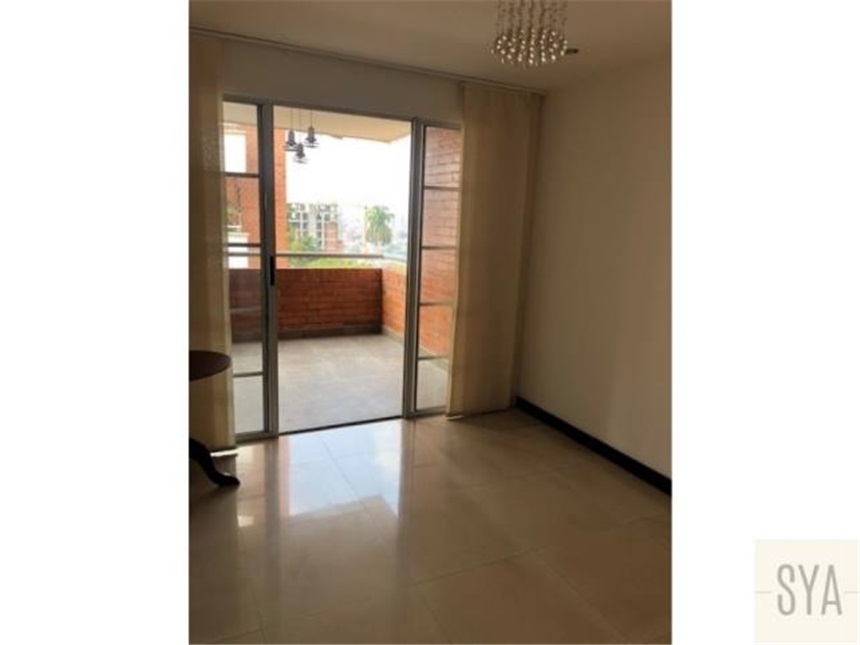 Apartamento de 3 alcobas en venta en Cristales, Cali, 145 m² · foto 5 de 15