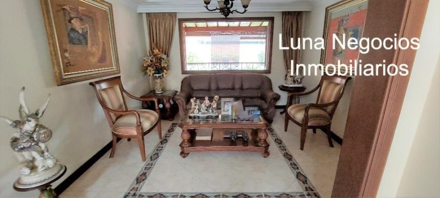 Casa de 4 alcobas en venta en Lagos Del Cacique, Bucaramanga, 450 m² · foto 4 de 24