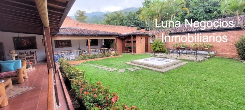 Casa de 4 alcobas en venta en Lagos Del Cacique, Bucaramanga, 450 m² · foto 2 de 24