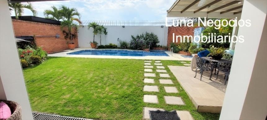 Casa de 4 alcobas en venta en Lagos Del Cacique, Bucaramanga, 310 m² · foto 2 de 22