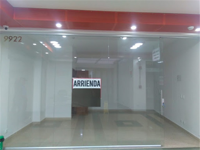 Local en arriendo en La Candelaria, Medellín, 28 m² · foto 2 de 14