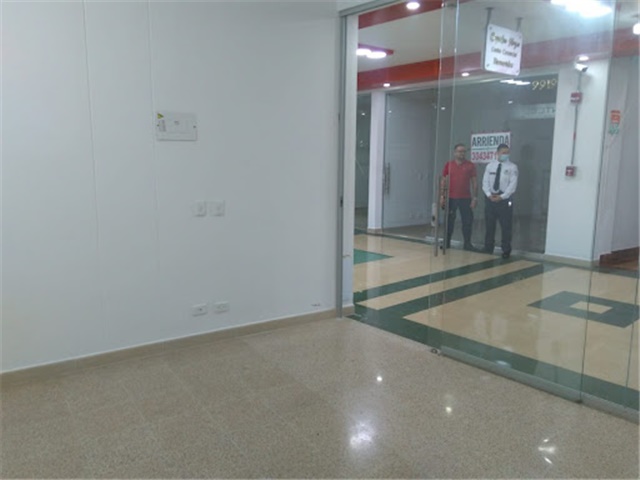 Local en arriendo en La Candelaria, Medellín, 28 m² · foto 3 de 14