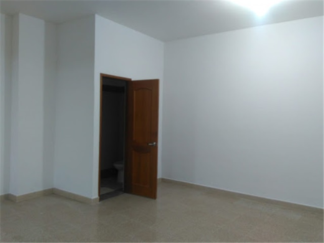 Local en arriendo en La Candelaria, Medellín, 28 m² · foto 5 de 14
