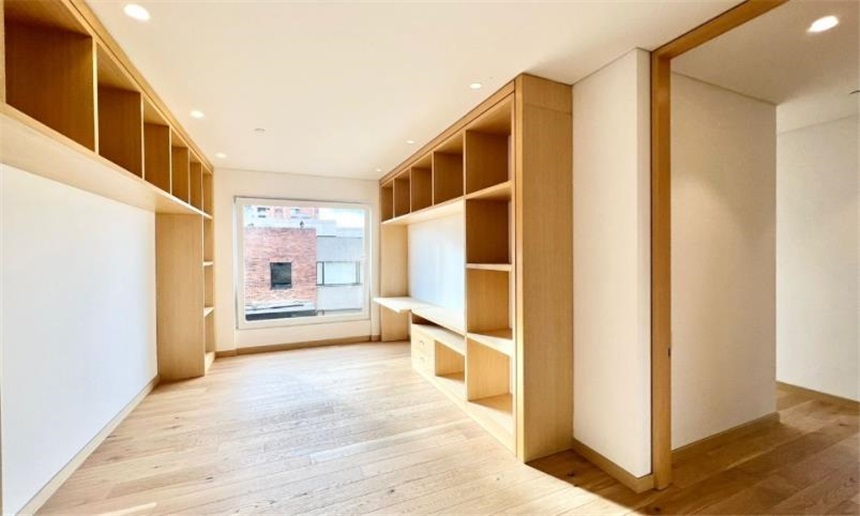 Apartamento de 3 alcobas en venta en Chico, Bogotá, 248 m² · foto 7 de 24