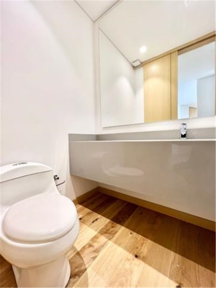 Apartamento de 3 alcobas en venta en Chico, Bogotá, 248 m² · foto 6 de 24