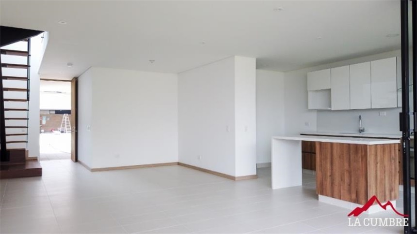 Casa en arriendo en Loma El Atravesado, Envigado · foto 2 de 24