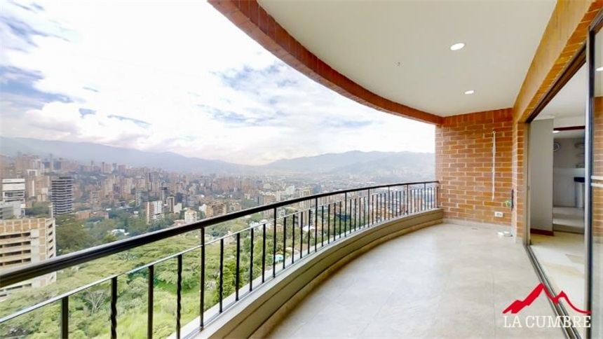 Apartment for sale in El Poblado, Medellín 3