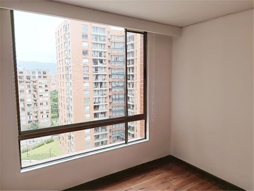 Piso – Bogotá, Localidad Suba - Más