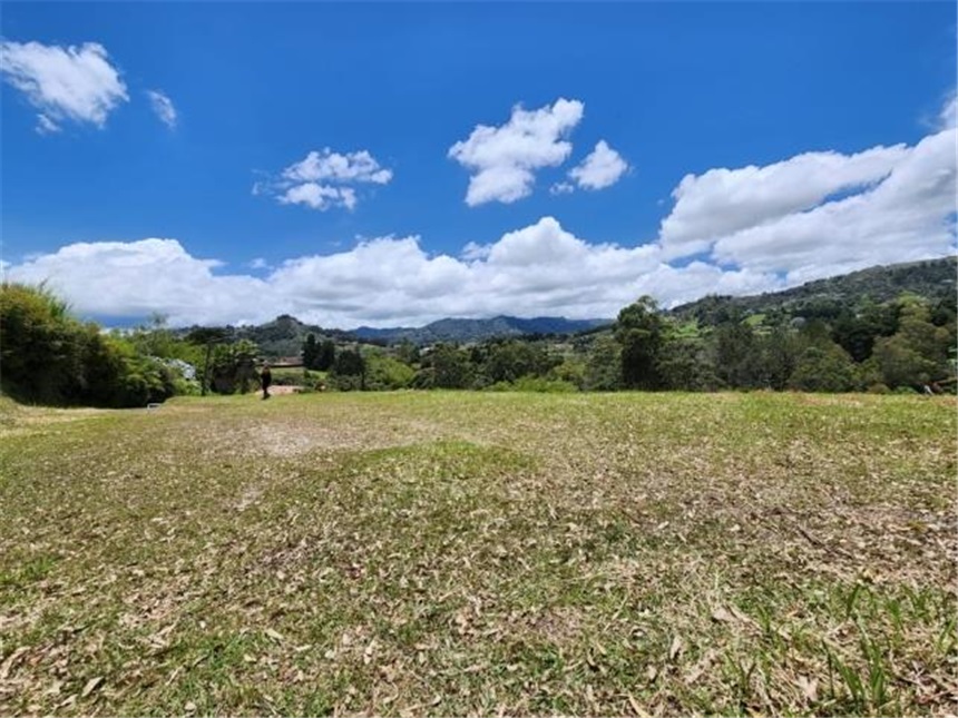 Lote en venta en Llano Grande, Rionegro, 4460 m² · foto 2 de 16