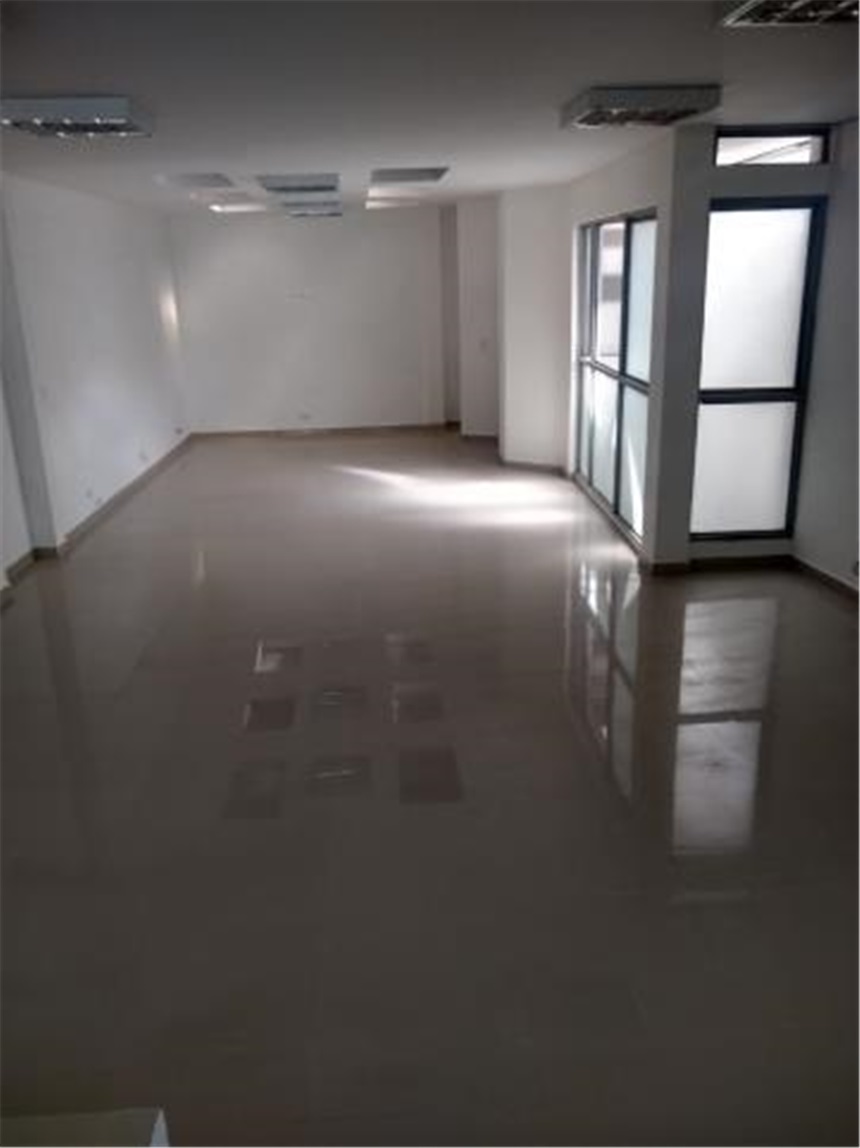 Local en Arriendo - Vista 2