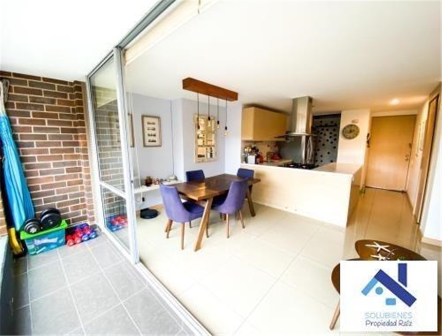 Apartamento de 2 alcobas en venta en Loma De San Jose, Sabaneta, 73 m² · foto 17 de 24