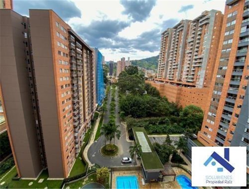 Apartamento de 2 alcobas en venta en Loma De San Jose, Sabaneta, 73 m² · foto 13 de 24