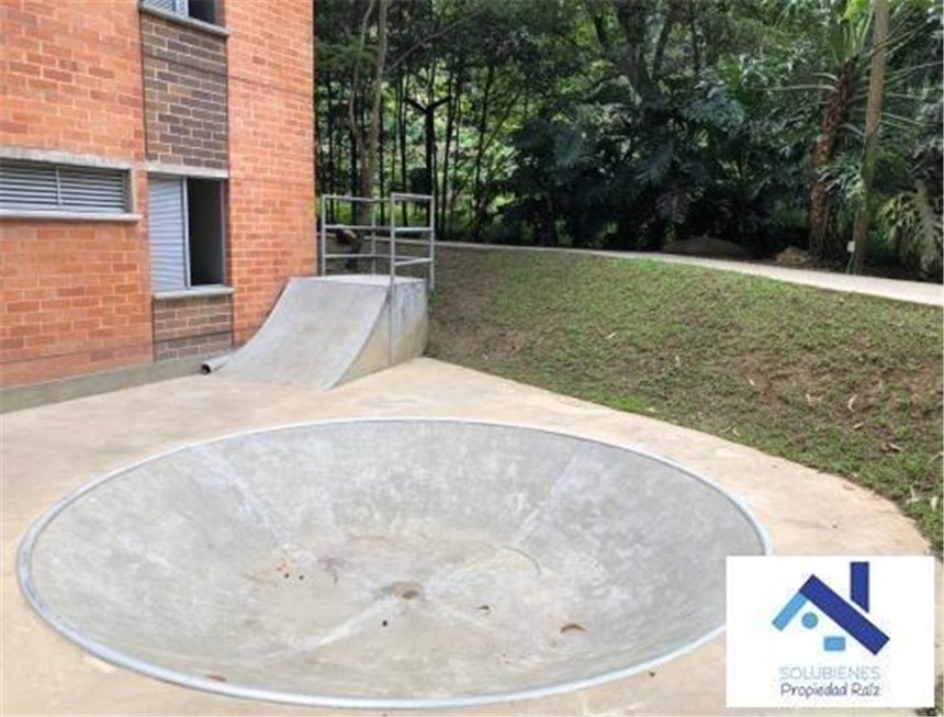 Apartamento de 2 alcobas en venta en Loma De San Jose, Sabaneta, 73 m² · foto 15 de 24