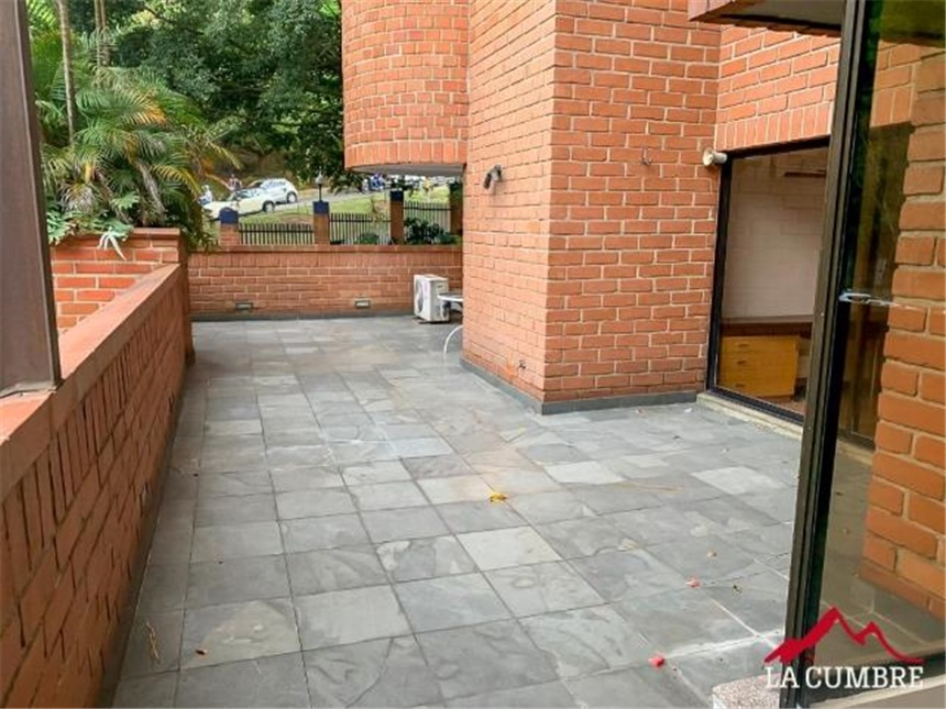 Apartment for sale in La candelaria, Medellín 3