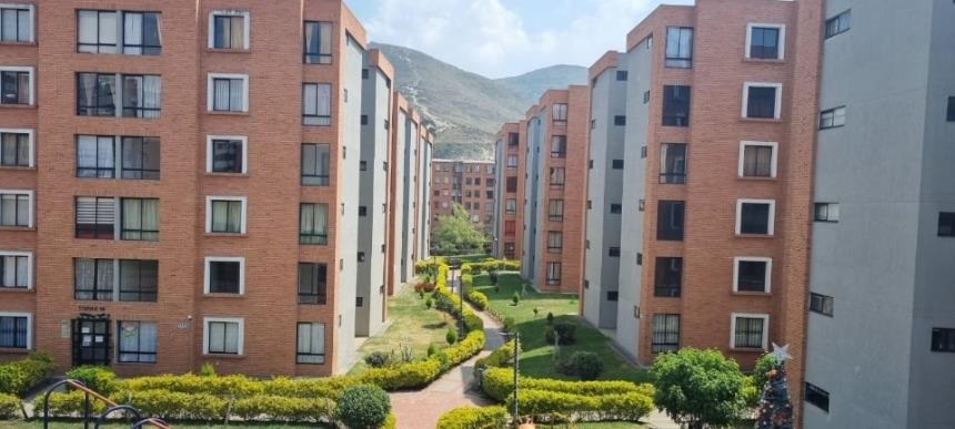 Apartamento de 3 alcobas en venta en Supermanzanas, Soacha, 50 m² · foto 2 de 24