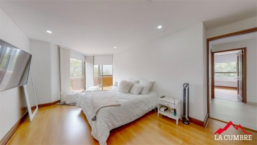 Apartamento de 3 alcobas en arriendo en Granizal, Medellín, 180 m² · foto 9 de 12