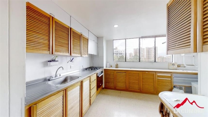 Apartamento de 3 alcobas en arriendo en Los Naranjos, Medellín, 116 m² · foto 5 de 10