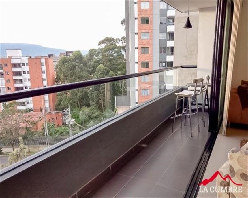 Apartamento en venta en El Esmeraldal, Envigado · foto 2 de 8
