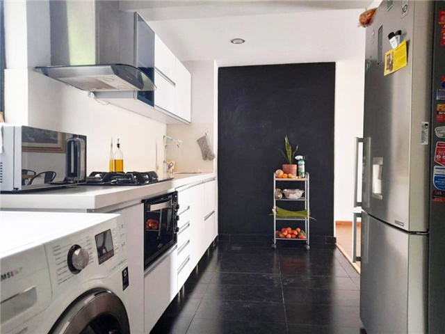 Apartamento de 2 alcobas en venta en El Diamante, Medellín, 100 m² · foto 4 de 12