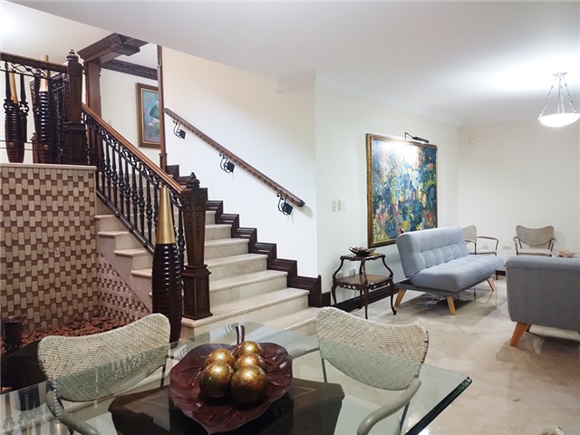 Casa de 5 alcobas en arriendo en El Campestre, Medellín, 650 m² · foto 2 de 19
