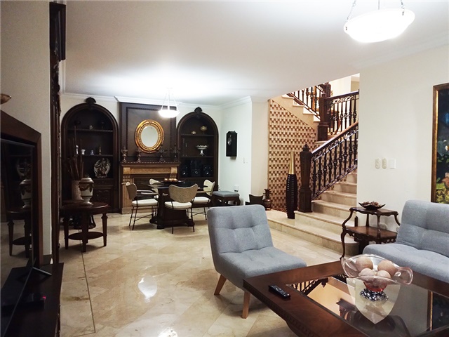Casa en arriendo en El Campestre, Medellín en El Campestre